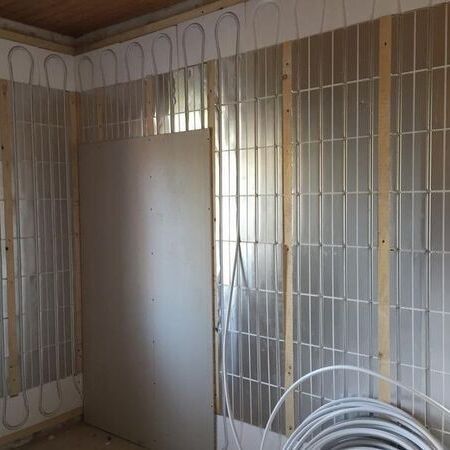 Verlegung einer Wandheizung