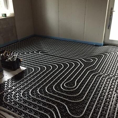 Verlegung einer Fußbodenheizung