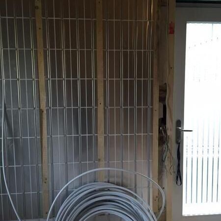 Verlegung einer Wandheizung