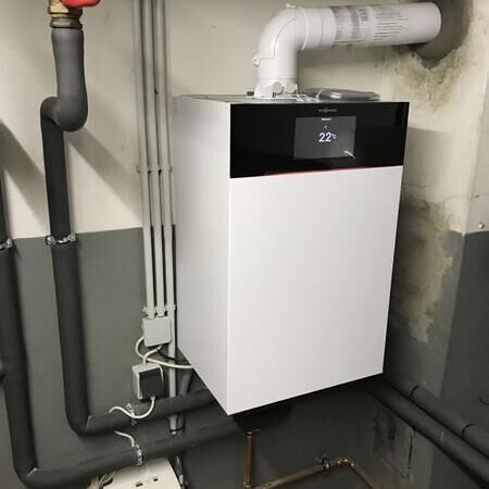 Ansicht Brennwertanlage - Viessmann Vitodens 300